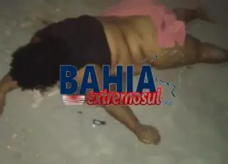 Mulher é morta a tiros na porta de casa em Posto da Mata