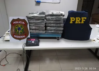 Mulher é presa com 34 Kg de maconha após PRF abordar ônibus na Bahia