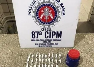 Mulher é presa com cocaína no Bairro Liberdade II
