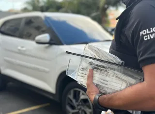 Mulher é presa em flagrante por venda de atestados médicos falsos e namorado indiciado pela Polícia Civil em Itapetinga