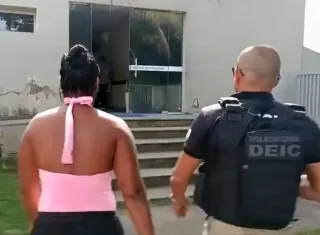 Mulher é presa por receptação e comparsa é capturado em operação em Eunápolis