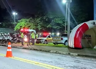 Mulher manda informação de blitz em grupo de mensagens e acaba presa 