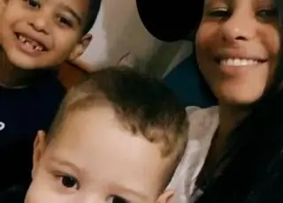 Mulher mata filhos de 6 e 3 anos a facadas e tenta suicídio em seguida, segundo a polícia