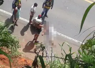 Mulher morre após se jogar de barranco em Itamaraju