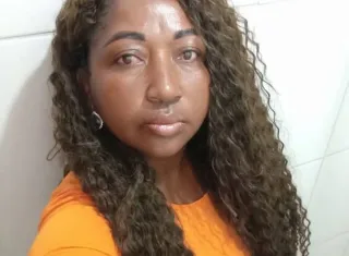 Mulher surda de 43 anos é encontrada morta em casa em Alcobaça; caso é investigado como feminicídio