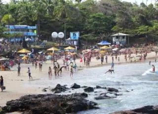 Mundial de surf atrai mais de 10 mil visitantes a Itacaré