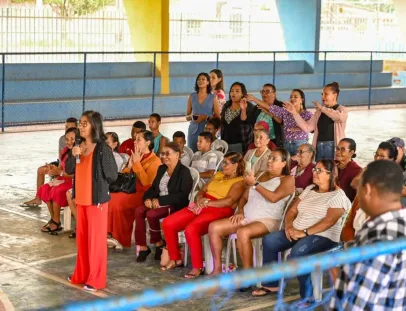 Música e karaokê marcam manhã de integração para idosos no CRAS Ulisses Guimarães