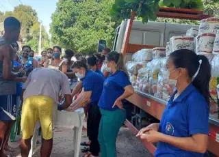 Mutirão da Prefeitura de Nova Viçosa faz entrega de cestas básicas e outros atendimentos em Helvécia