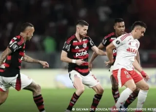 Nacional acompanha duelo final entre Inter e Fla pela Libertadores