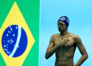 Natação brasileira leva três ouros e uma prata em GP nos EUA