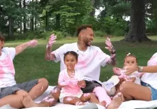 Neymar e Bruna Biancardi anunciam gravidez e revelam sexo do bebê  