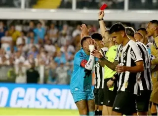 Neymar é expulso e Santos perde do Botafogo na Vila pelo Brasileirão