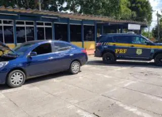 Nissan Versa roubado no Espírito Santo é recuperado pela PRF em Eunápolis