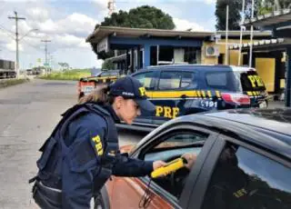 Nos quatro primeiros dias da Operação, PRF retira de circulação 235 condutores dirigindo alcoolizados nas estradas da Bahia