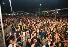 Nova estrutura da festa de Teixeira de Freitas conquista público e fortalece economia local