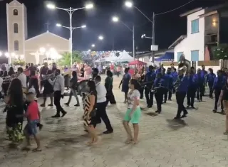 Nova Praça da Matriz é entregue em Cumuruxatiba junto com reforços para a saúde pública