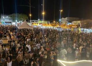 Nova Viçosa celebra o sucesso do Carnaval repleto de alegria e encantos.