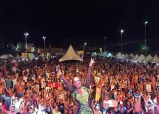 Nova Viçosa celebra sucesso do Carnaval 2019