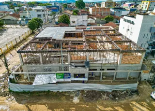 Obra da Nova Escola Municipal Recreio avança no bairro Bela Vista em Teixeira de Freitas