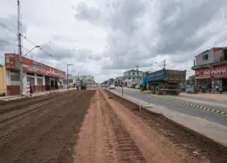 Obra de duplicação da Avenida Presidente Getúlio Vargas, na saída para Medeiros Neto, avança