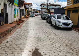 Obras de drenagem e pavimentação no entorno do Shopping Teixeira Mall se aproximam da conclusão