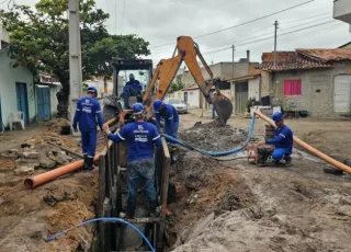 Obras de esgotamento sanitário avançam e ultrapassam 50% de execução em Mucuri