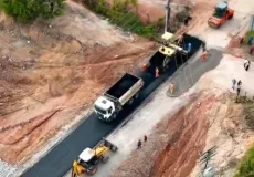 Obras de recuperação da Ladeira da Padre Anchieta avançam para etapa final em Teixeira de Freitas