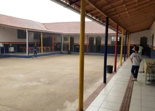 Obras de revitalização da maior Escola do município de Mucuri estão chegando a fase final em Itabatã