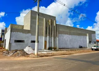 Obras do auditório da Escola Antônio Chicon Sobrinho avançam em ritmo acelerado