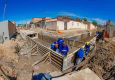 Obras no bairro Redenção avançam e levam soluções para antigo problema de alagamentos