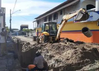 Obras para melhorias da rede fluvial estão sendo executadas no centro de Mucuri