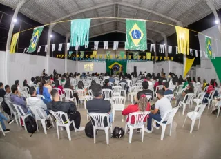 Oficina Conexão em Libras reúne público e reforça compromisso com a inclusão em Teixeira de Freitas
