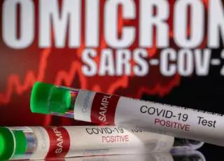 Ômicron pode ser o vírus de mais rápida propagação da história