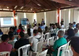 ONG de Caravelas promove evento sobre turismo e natureza