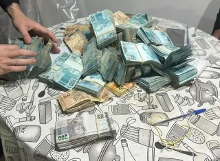 Operação "Desvio Bélico" do MP-BA e PF Mira CAC suspeito de vender fuzil para facção criminosa em Porto Seguro