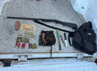 Operação conjunta da CIPPA/PS, ADAB e INEMA apreende arma de fogo e munições em fazenda de Prado