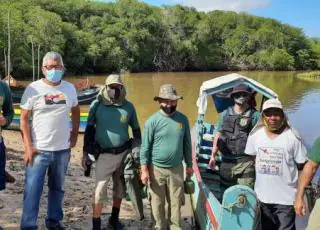 Operação da SEMMA e IBAMA busca garantir defeso do caranguejo-uçá em Mucuri