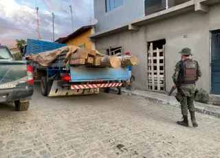 Operação Guardiões do Bioma  - Policiais da CIPPA apreende carregamento ilegal de madeira nativa