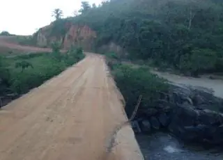 Operação ‘Pare e Siga’ será realizada durante instalação de ‘guard rail’ na ponte da Piatã