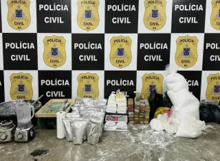 Operação Purificação desarticula laboratório de drogas em Feira de Santana