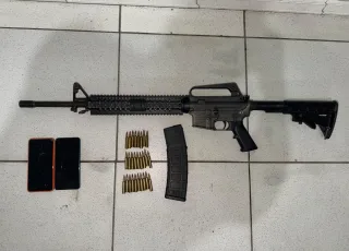 Operação URUTAU: polícia intercepta veículos suspeitos e apreende fuzil em Porto Seguro