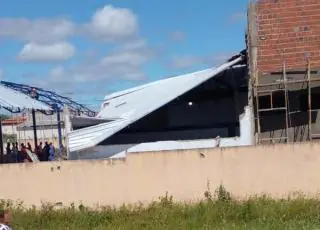 Oposição cobra explicação do governo da Bahia sobre obra escolar que desabou há uma semana
