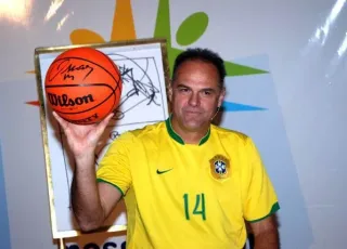Oscar Schmidt, lenda do basquete brasileiro, morre aos 68 anos  