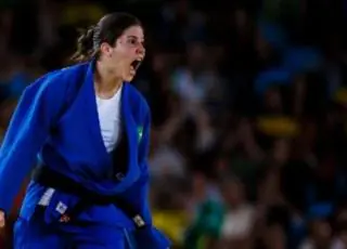 Ouro inédito para o Brasil! Alana Maldonado é campeã no Mundial