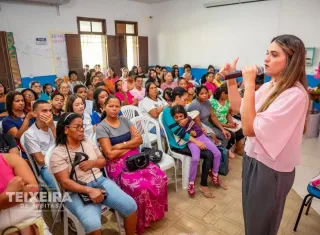 Outubro Rosa reforça a importância da prevenção e do diagnóstico precoce do câncer de mama em Teixeira de Freitas