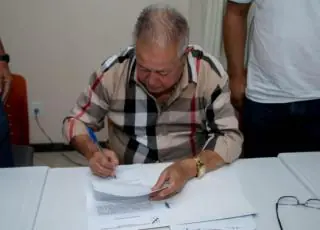 PAC 2: Prefeito Timóteo assina ordem de Serviço de R$ 3.743.582,17 para saneamento e pavimentação asfaltíca