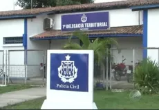 Padrasto é preso por estuprar e engravidar criança em Porto Seguro; parto foi feito em casa com auxílio do suspeito
