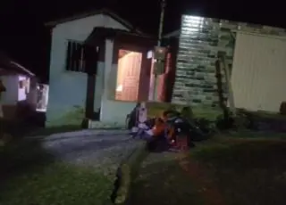 Pai e filho de 1 ano e 6 meses são mortos por homens encapuzados que invadiram sua casa em Nanuque