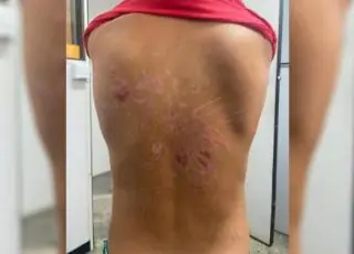 Pai é preso suspeito de torturar o filho de 8 anos com choques elétricos, sessões de afogamento e pisões no pescoço