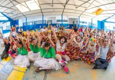 Palhaços e balé encantam crianças em CMEI de Teixeira de Freitas durante programação especial